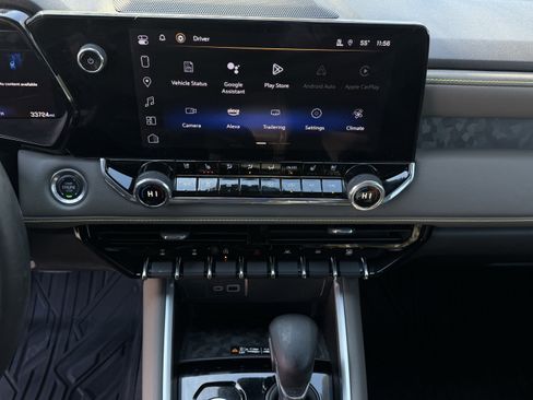 Used 2024 Chevrolet Colorado ZR2 w/ ZR2 Bison Edition image 16