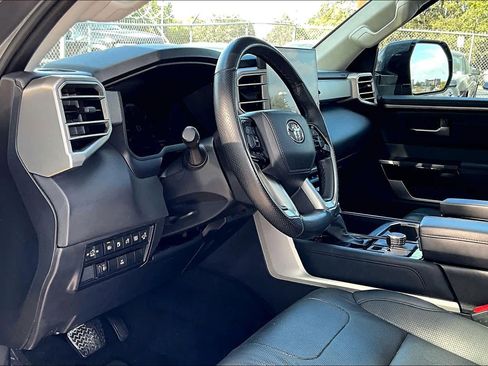 Used 2024 Toyota Tundra Limited image 18