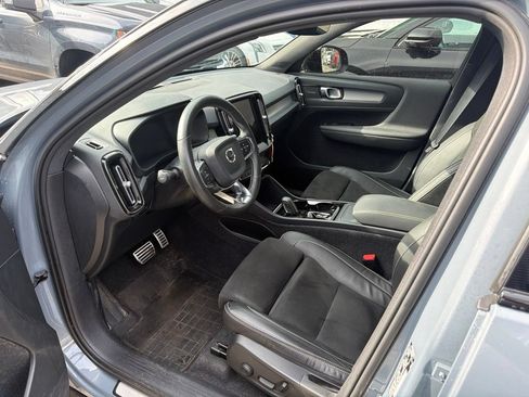 Used 2021 Volvo XC40 T5 R-Design AWD/4WD image 13