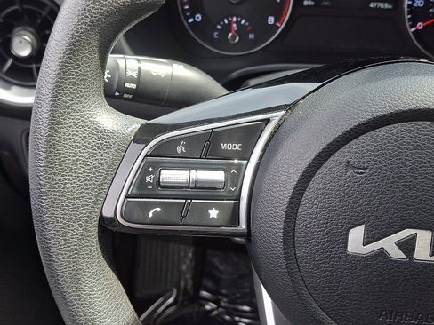 Certified 2023 Kia Forte LXS w/ LXS Technology Package FWD image 21