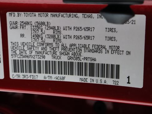 Used 2021 Toyota Tacoma TRD Sport w/ Technology Package image 41