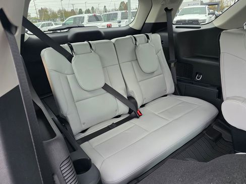 New 2026 Ford Explorer Platinum w/ LUX Leather Package image 24