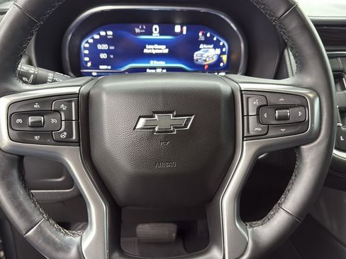 Used 2023 Chevrolet Suburban Z71 w/ Luxury Package image 15