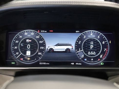 Used 2022 Land Rover Range Rover Sport SVR image 17