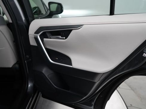 Used 2019 Toyota RAV4 Limited w/ Cold Weather Package AWD/4WD image 46