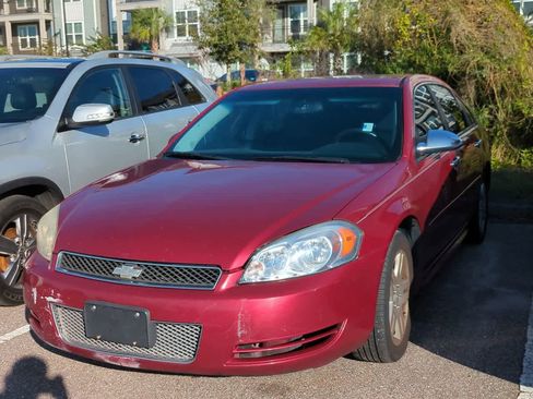 Used 2014 Chevrolet Impala LT w/ LT Sunroof Package image 2