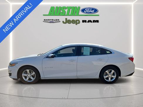 Used 2024 Chevrolet Malibu LT FWD image 8