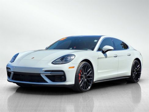 Used 2017 Porsche Panamera Turbo image 8
