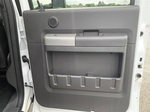 Used 2012 Ford F250 Lariat w/ Chrome Pkg AWD/4WD image 33