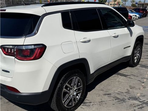 Used 2020 Jeep Compass Latitude AWD/4WD image 47