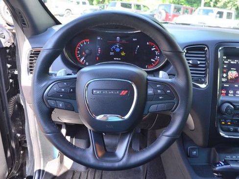 Used 2018 Dodge Durango GT w/ Premium Group AWD/4WD image 19