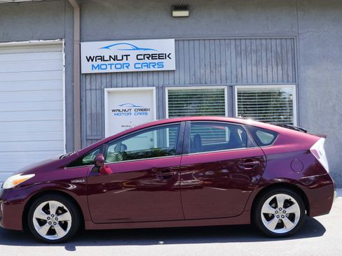 Used 2013 Toyota Prius Persona Series FWD image 19