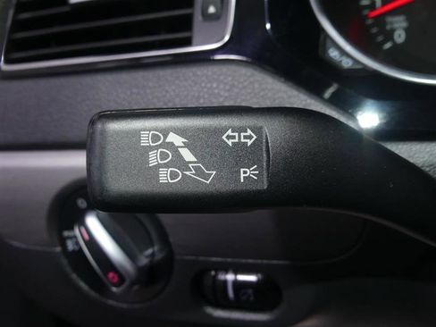 Used 2016 Volkswagen Jetta Sport image 29