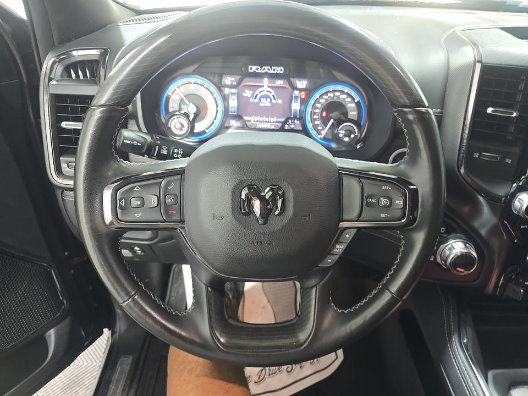 Used 2022 RAM 1500 Limited w/ Trailer Tow Group AWD/4WD image 8