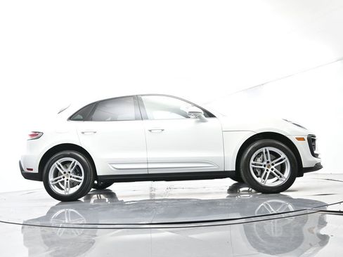 Certified 2023 Porsche Macan image 52