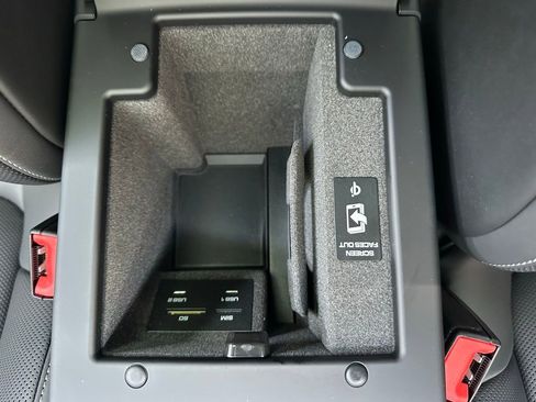 Used 2026 Porsche Macan S image 29