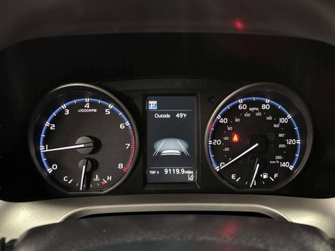 Used 2017 Toyota RAV4 LE w/ All Weather Liner Package AWD/4WD image 31