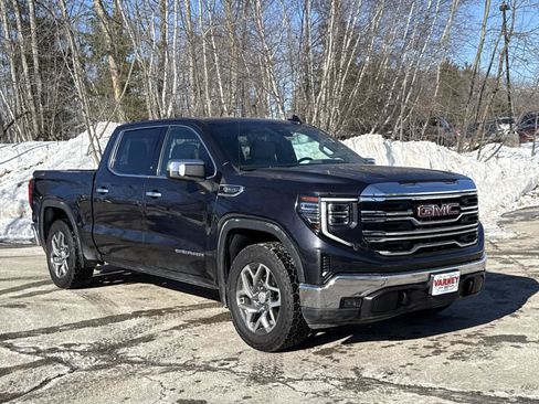 Used 2022 GMC Sierra 1500 SLT w/ SLT Premium Package image 5