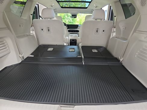 New 2026 Buick Enclave Avenir w/ Super Cruise Package AWD/4WD image 14