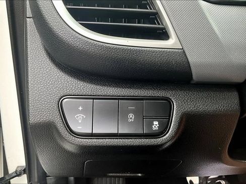 Certified 2024 Kia Seltos LX AWD/4WD image 15