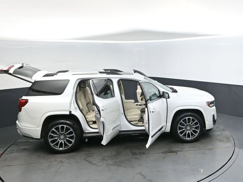 Used 2021 GMC Acadia Denali w/ Denali Technology Package image 51