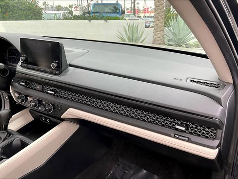 Used 2023 Honda Accord EX image 35