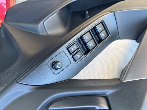 Used 2016 Subaru Forester 2.5i Premium image 17