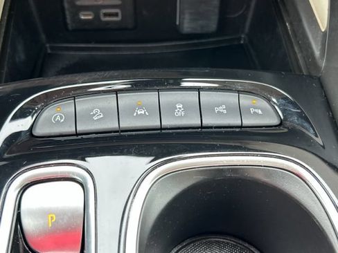 Used 2023 Buick Envision Avenir AWD/4WD image 51