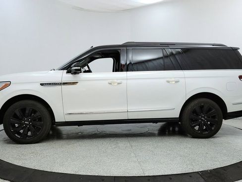 Used 2023 Lincoln Navigator L Black Label image 2