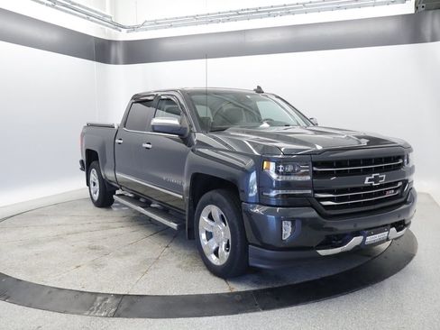 Used 2017 Chevrolet Silverado 1500 LTZ Z71 w/ LTZ Plus Package AWD/4WD image 10