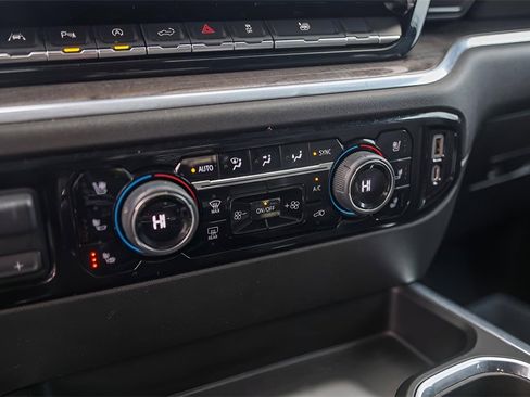 Used 2022 Chevrolet Silverado 1500 LTZ w/ LTZ Convenience Package II image 22