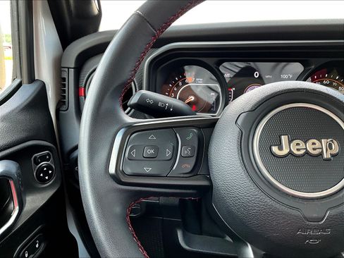Used 2024 Jeep Wrangler Unlimited Rubicon AWD/4WD image 11