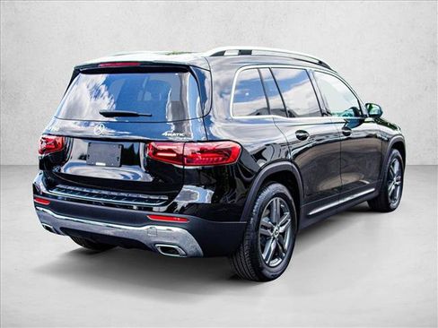 New 2026 Mercedes-Benz GLB 250 4MATIC image 5
