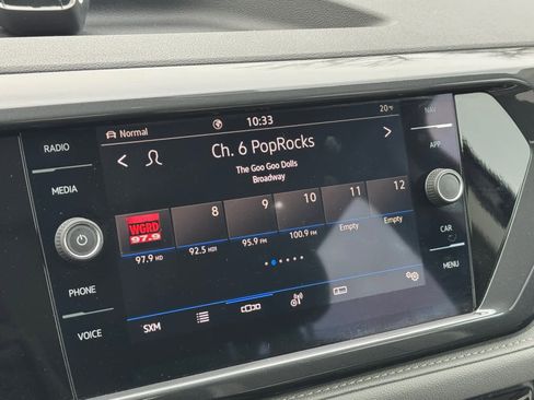 Used 2023 Volkswagen Taos SEL image 6