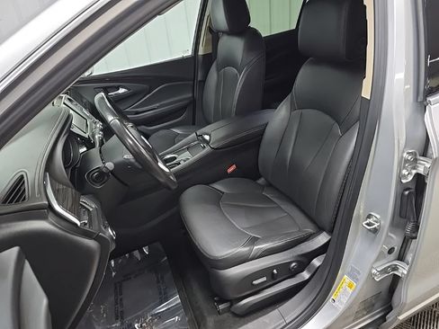Used 2018 Buick Envision Essence AWD/4WD image 31