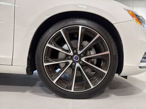 Used 2018 Volvo S60 T5 Dynamic w/ Vision Package AWD/4WD image 36