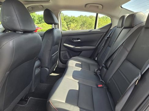 Used 2025 Nissan Sentra SR w/ SR Premium Package FWD image 12