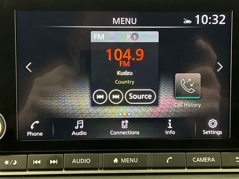 Used 2025 Nissan Rogue SV AWD/4WD image 47