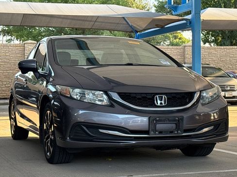 Used 2015 Honda Civic EX image 3
