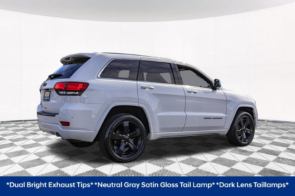 Used 2015 Jeep Grand Cherokee Altitude AWD/4WD image 12