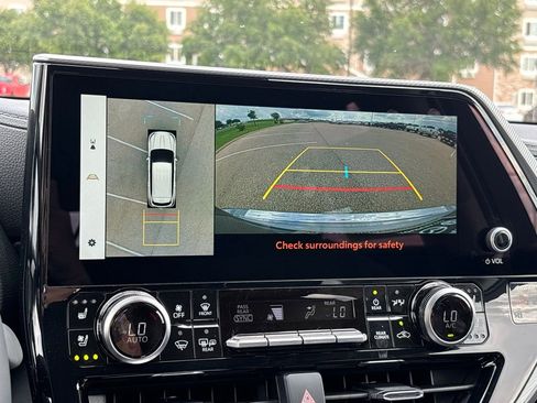 New 2026 Toyota Highlander Platinum AWD/4WD image 23