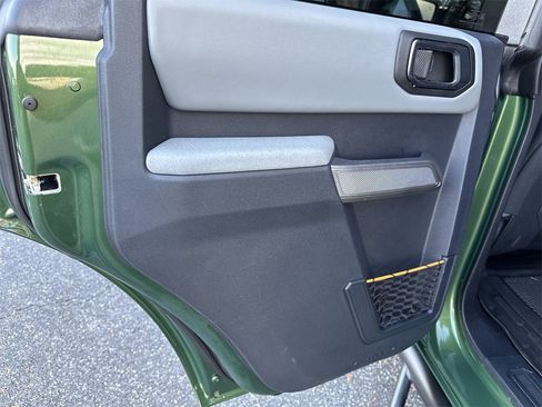 Used 2023 Ford Bronco Badlands image 24