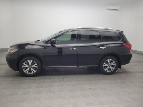 Used 2020 Nissan Pathfinder SV AWD/4WD image 2