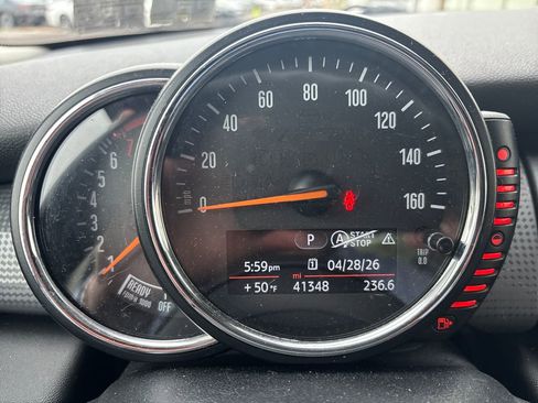Used 2015 MINI Cooper 4-Door Hardtop FWD image 13
