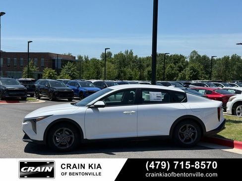 New 2026 Kia K4 FWD image 4