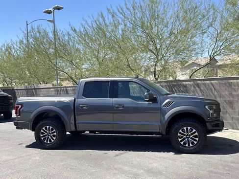 Used 2019 Ford F150 Raptor w/ Equipment Group 802A Luxury AWD/4WD image 9