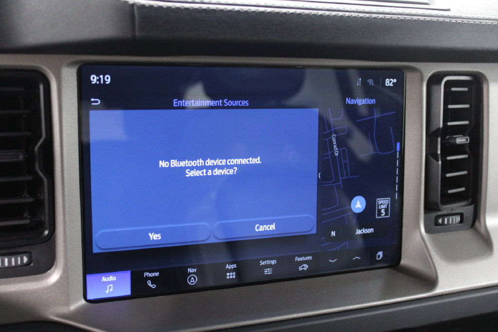 Used 2025 Ford Bronco Outer Banks AWD/4WD image 55
