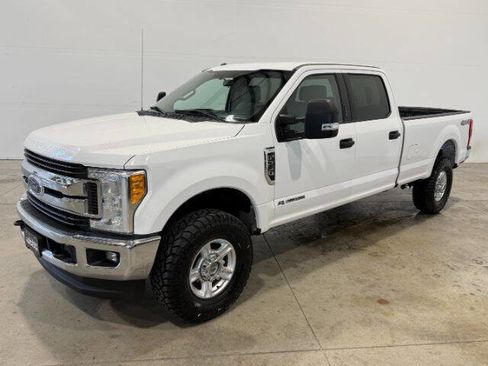 Used 2017 Ford F350 XLT w/ XLT Value Package AWD/4WD image 2