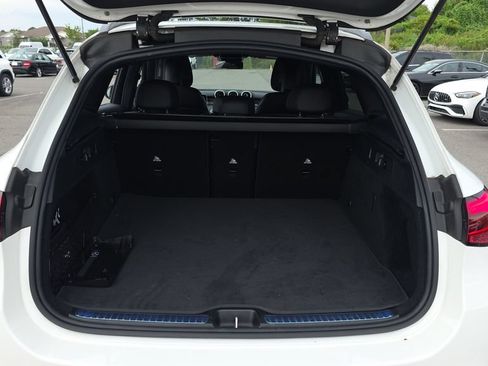 Certified 2025 Mercedes-Benz GLC 300 4MATIC image 9