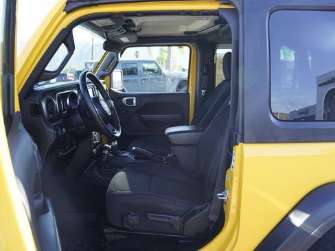 Certified 2019 Jeep Wrangler Sport AWD/4WD image 24